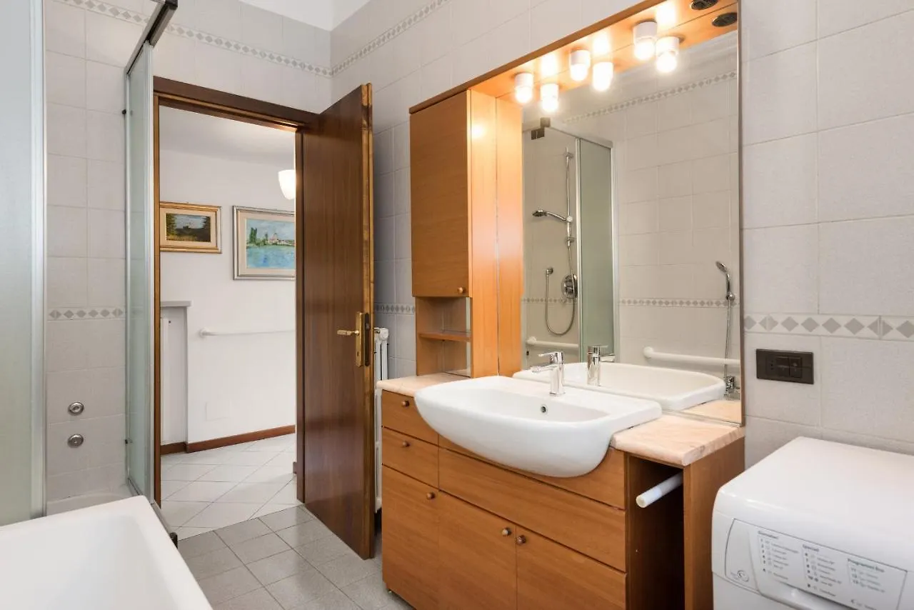 Flats4Rent Regaste Apartment Verona